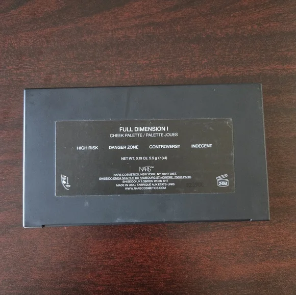 NARS Full Dimension 1 cheek palette - Picture 3 of 4